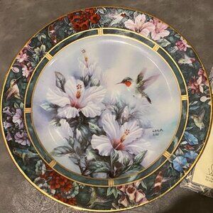 The Ruby-Throated Hummingbird by Lena Liu W. S. George Fine China circ. 1992 NEW